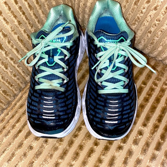 Hoka One One Shoes - Hoka one on one size 7 sneakers